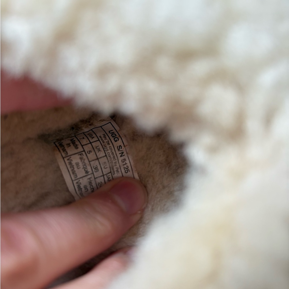 UGG Chestnut Suede Sheepskin Mule Slippers with Cream Collar - Picture 9 of 9